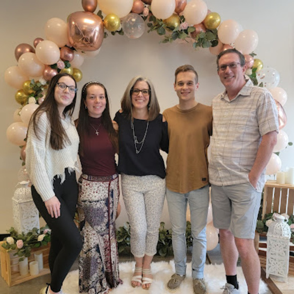 Meet your Posher, Carol - Picture 1 of 1